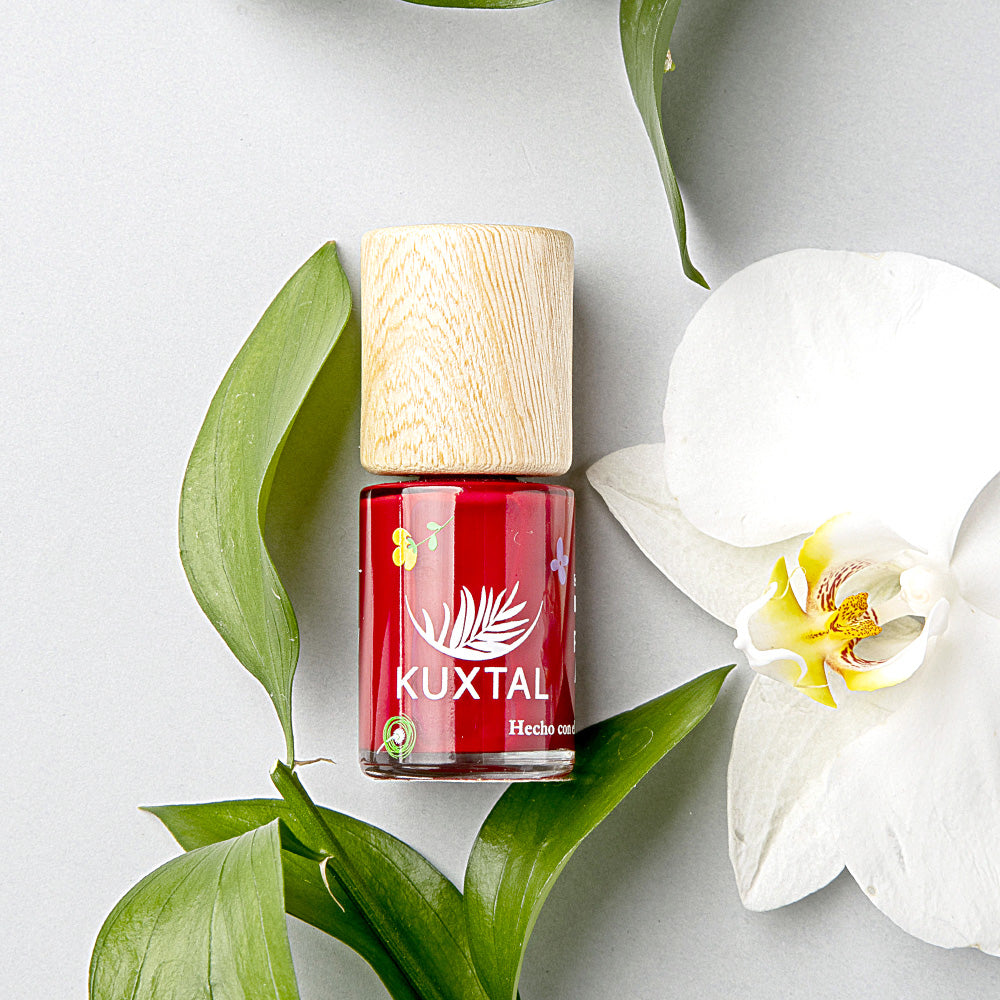 Esmalte para uñas Granada.