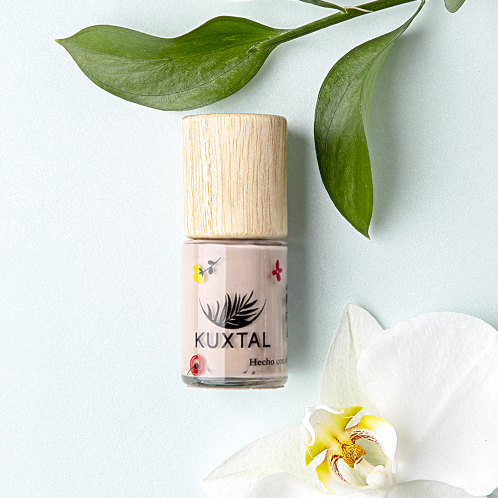 Esmalte para uñas Nude.